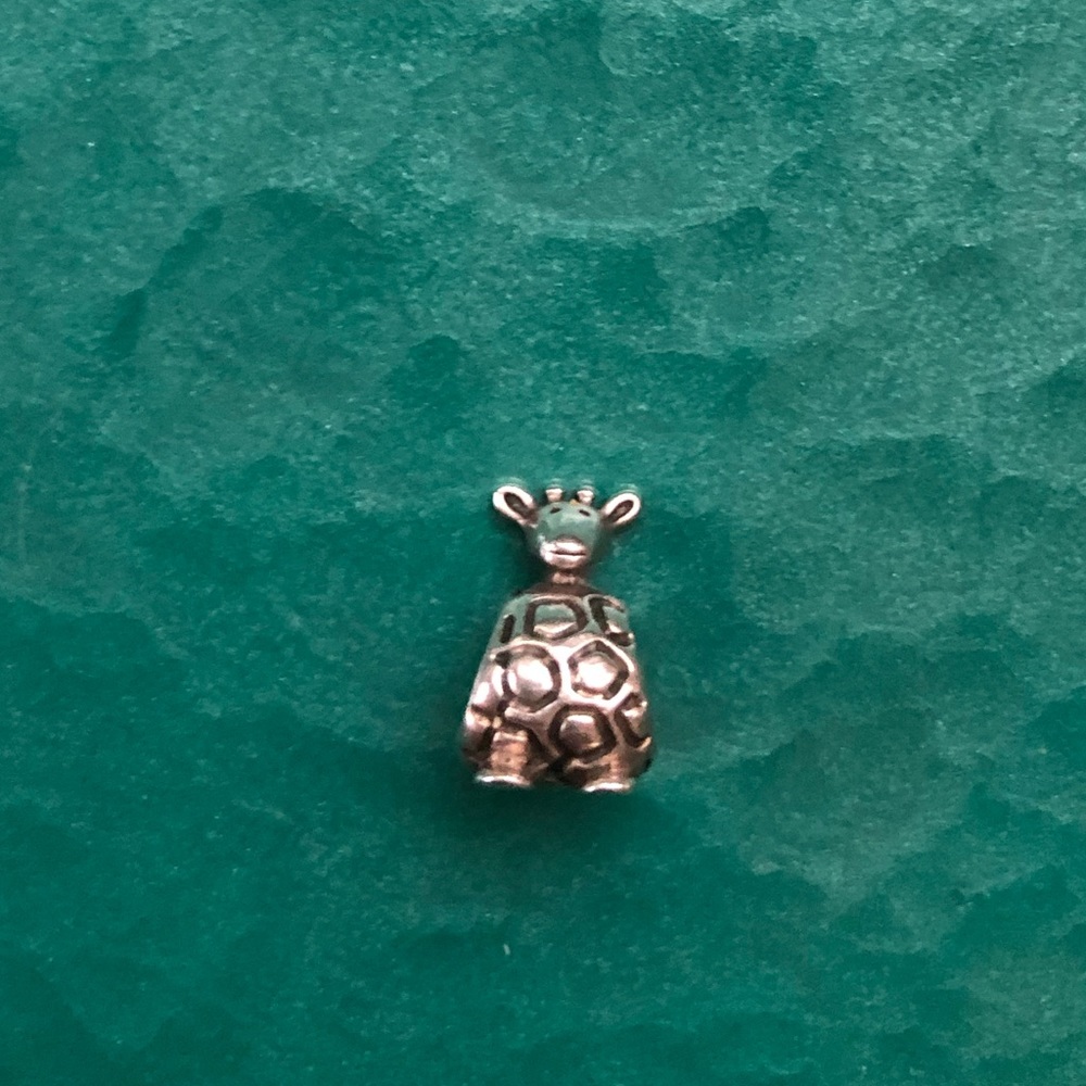 Adorable Giraffe Sterling Silver Pandora Charm.